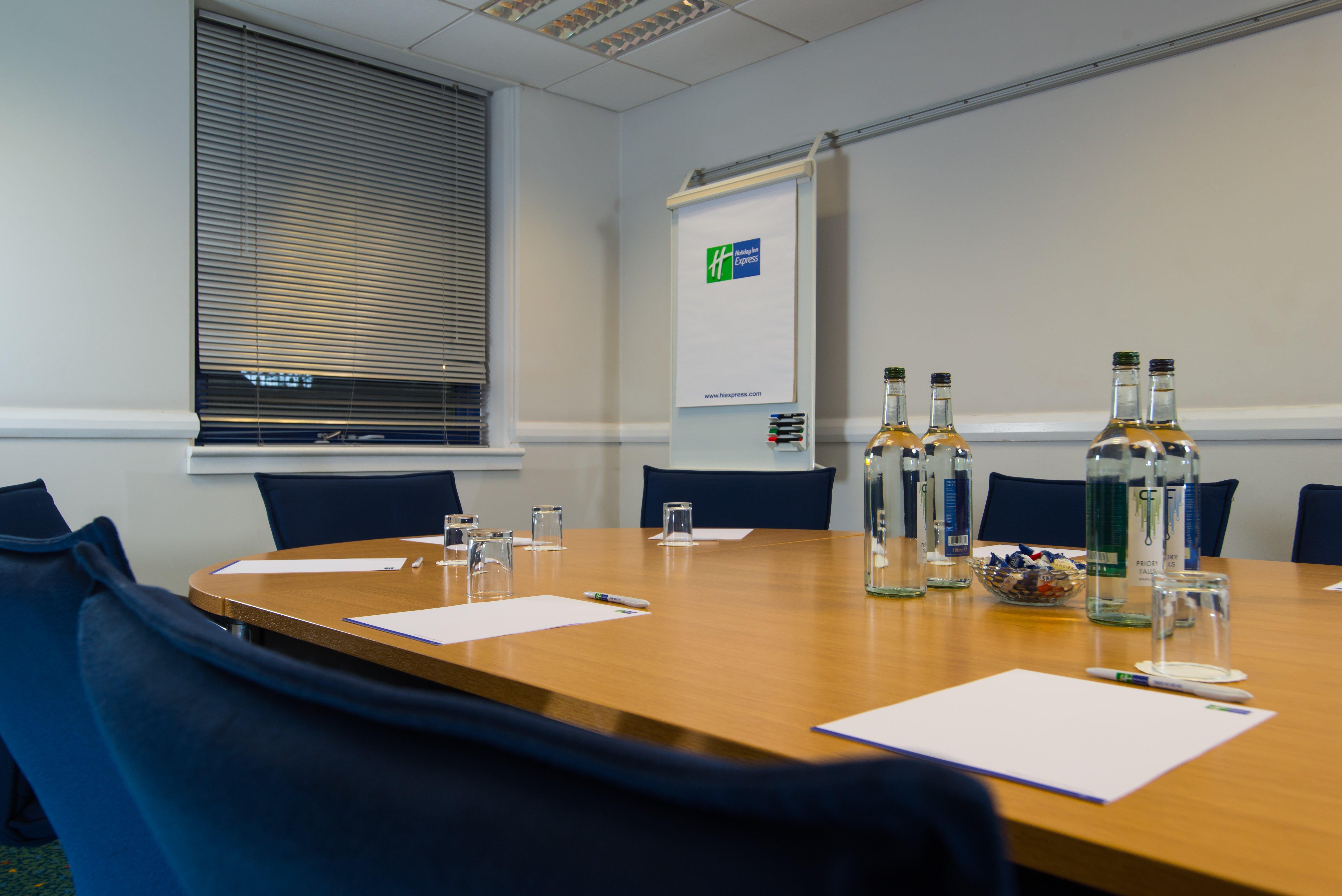 Holiday Inn Express Droitwich Spa By Ihg Exterior foto