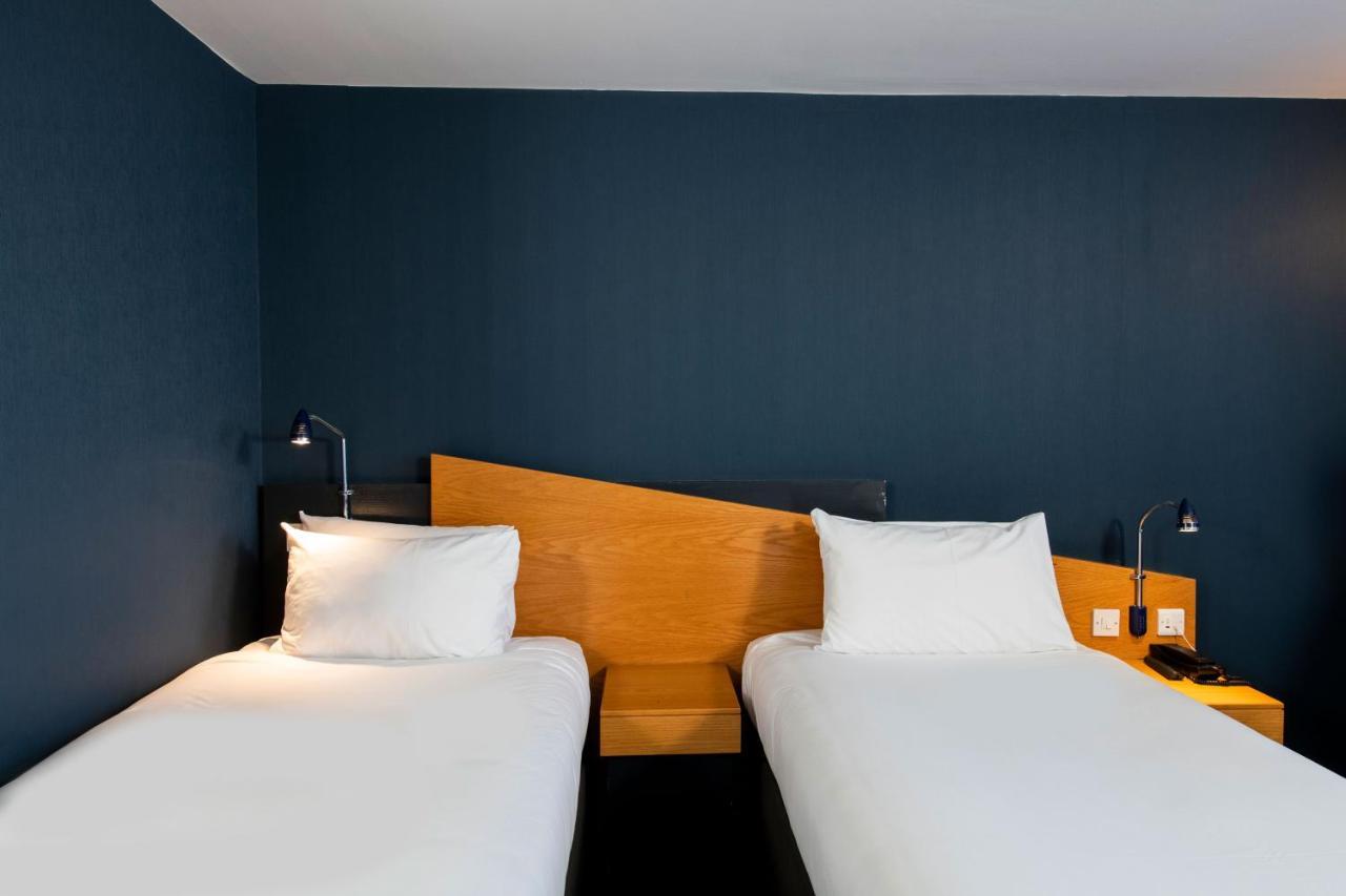 Holiday Inn Express Droitwich Spa By Ihg Exterior foto